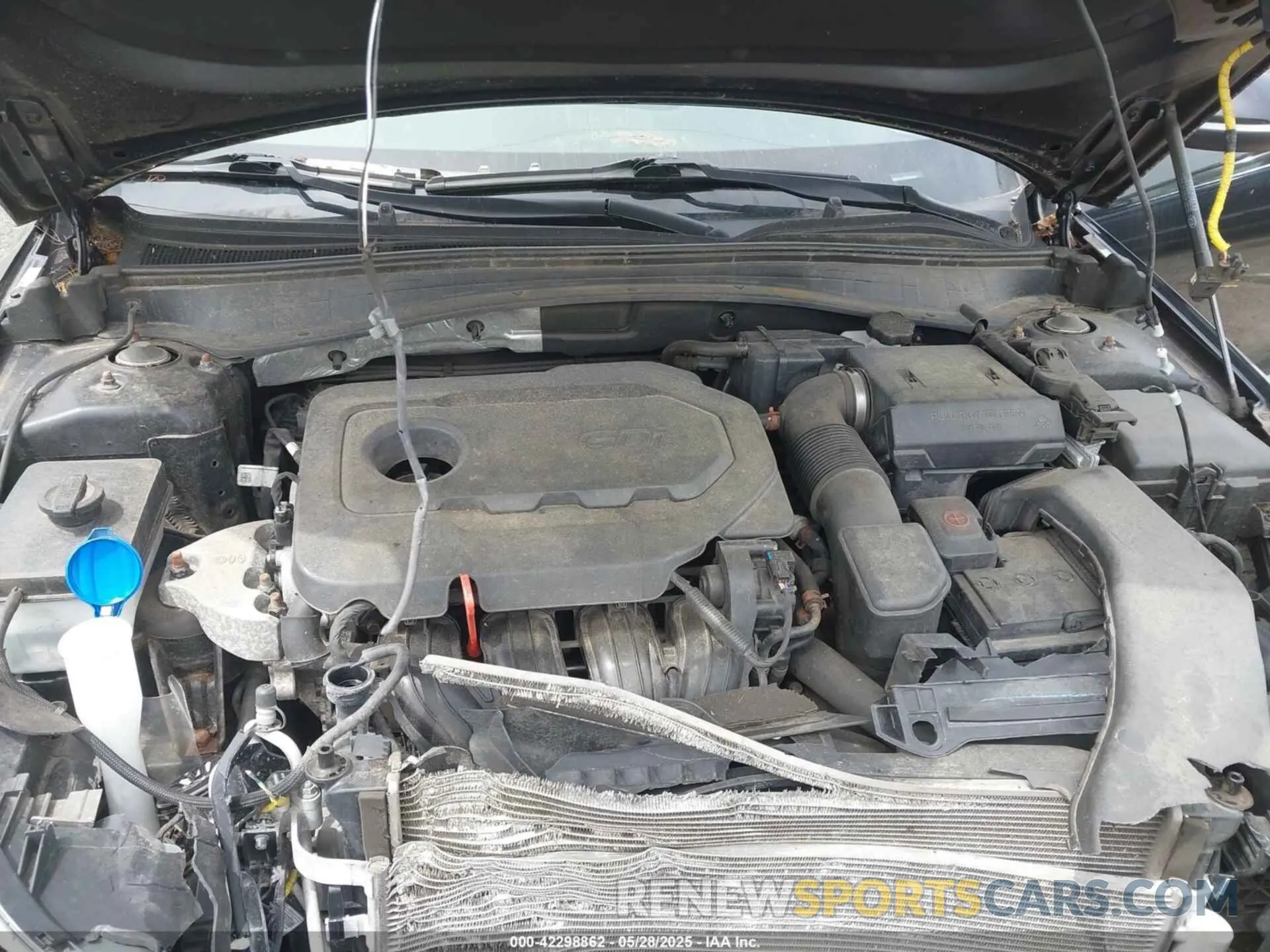 10 Photograph of a damaged car 5XXGT4L3XKG339496 KIA OPTIMA 2019