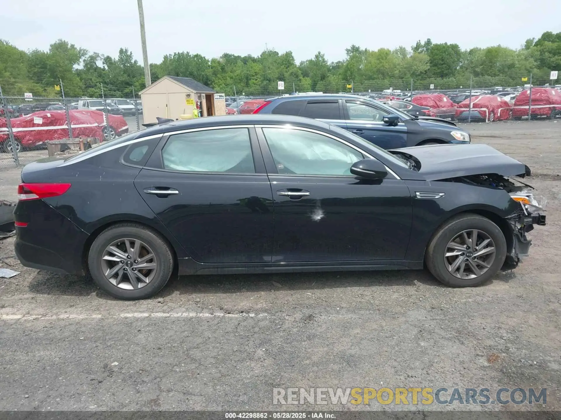14 Photograph of a damaged car 5XXGT4L3XKG339496 KIA OPTIMA 2019