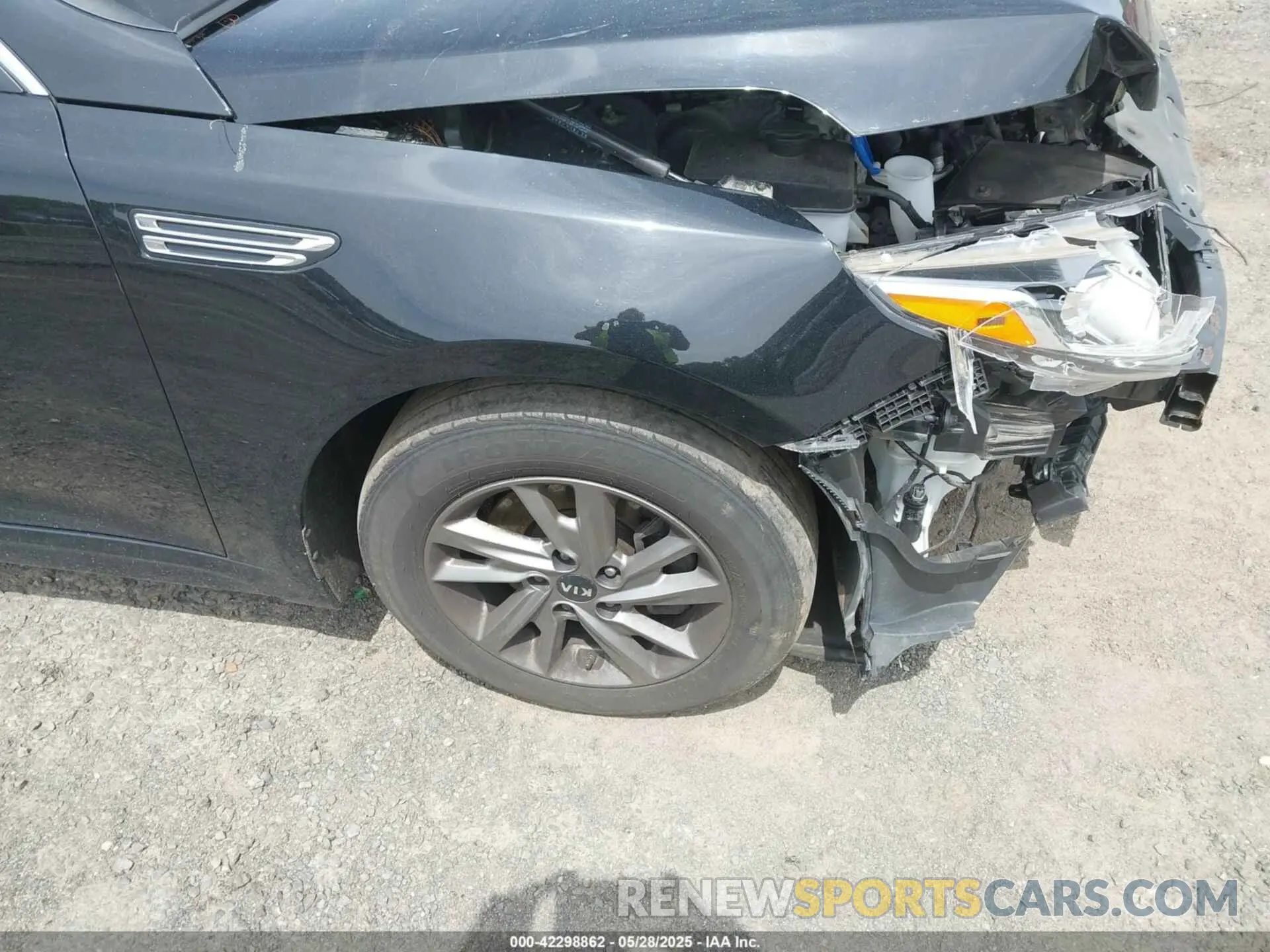 19 Photograph of a damaged car 5XXGT4L3XKG339496 KIA OPTIMA 2019