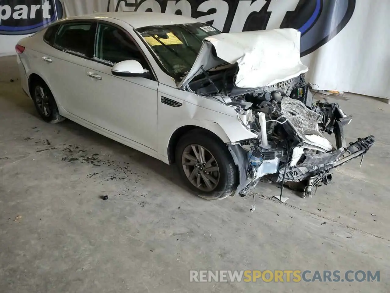 4 Photograph of a damaged car 5XXGT4L3XKG341622 KIA OPTIMA 2019