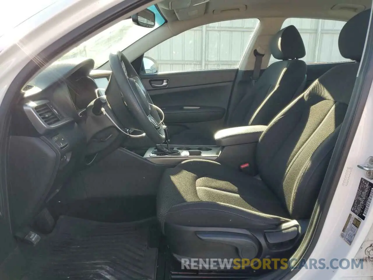 7 Photograph of a damaged car 5XXGT4L3XKG345072 KIA OPTIMA 2019