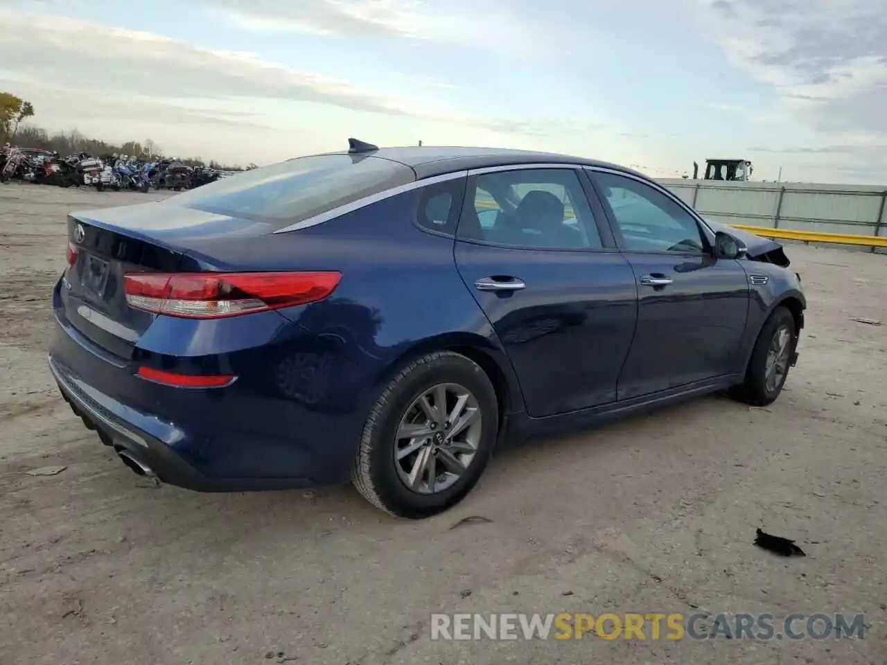 3 Photograph of a damaged car 5XXGT4L3XKG350921 KIA OPTIMA 2019