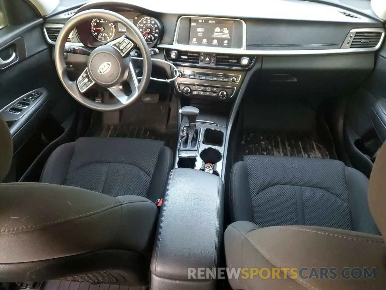 8 Photograph of a damaged car 5XXGT4L3XKG356203 KIA OPTIMA 2019
