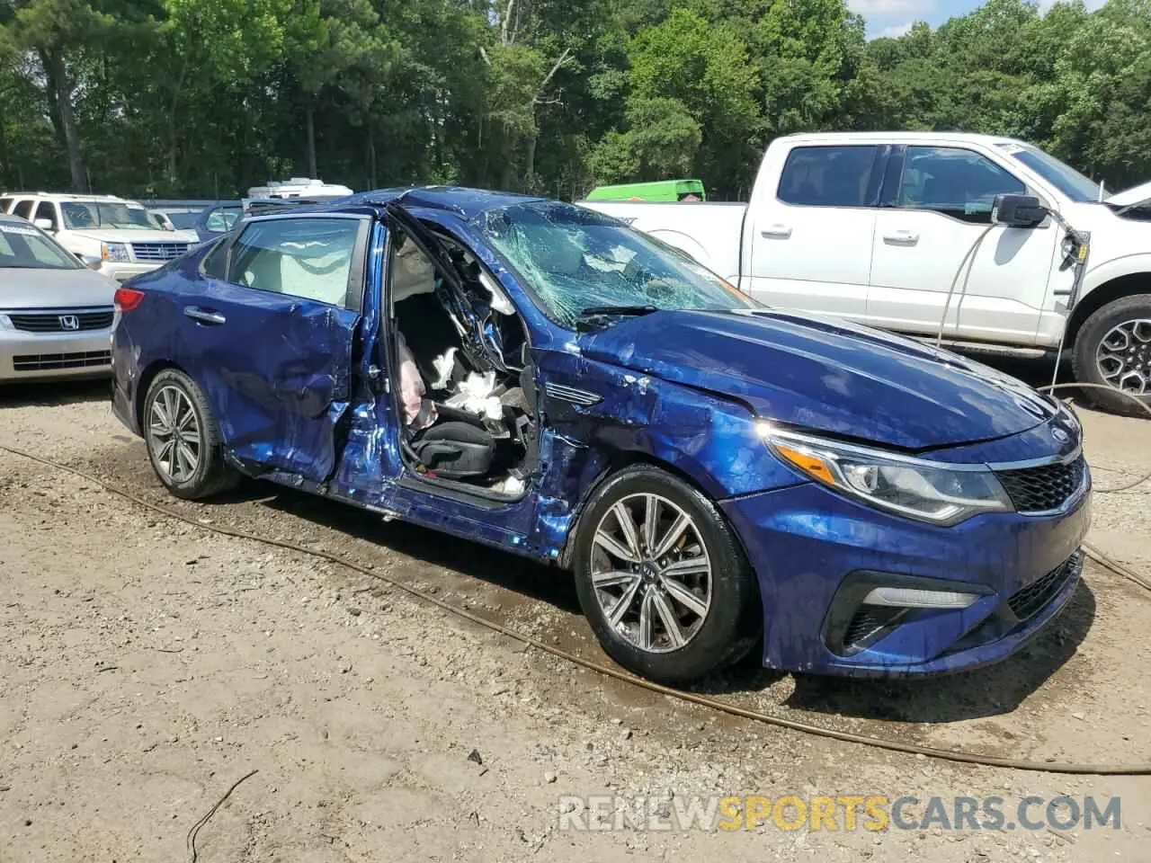4 Photograph of a damaged car 5XXGT4L3XKG356671 KIA OPTIMA 2019