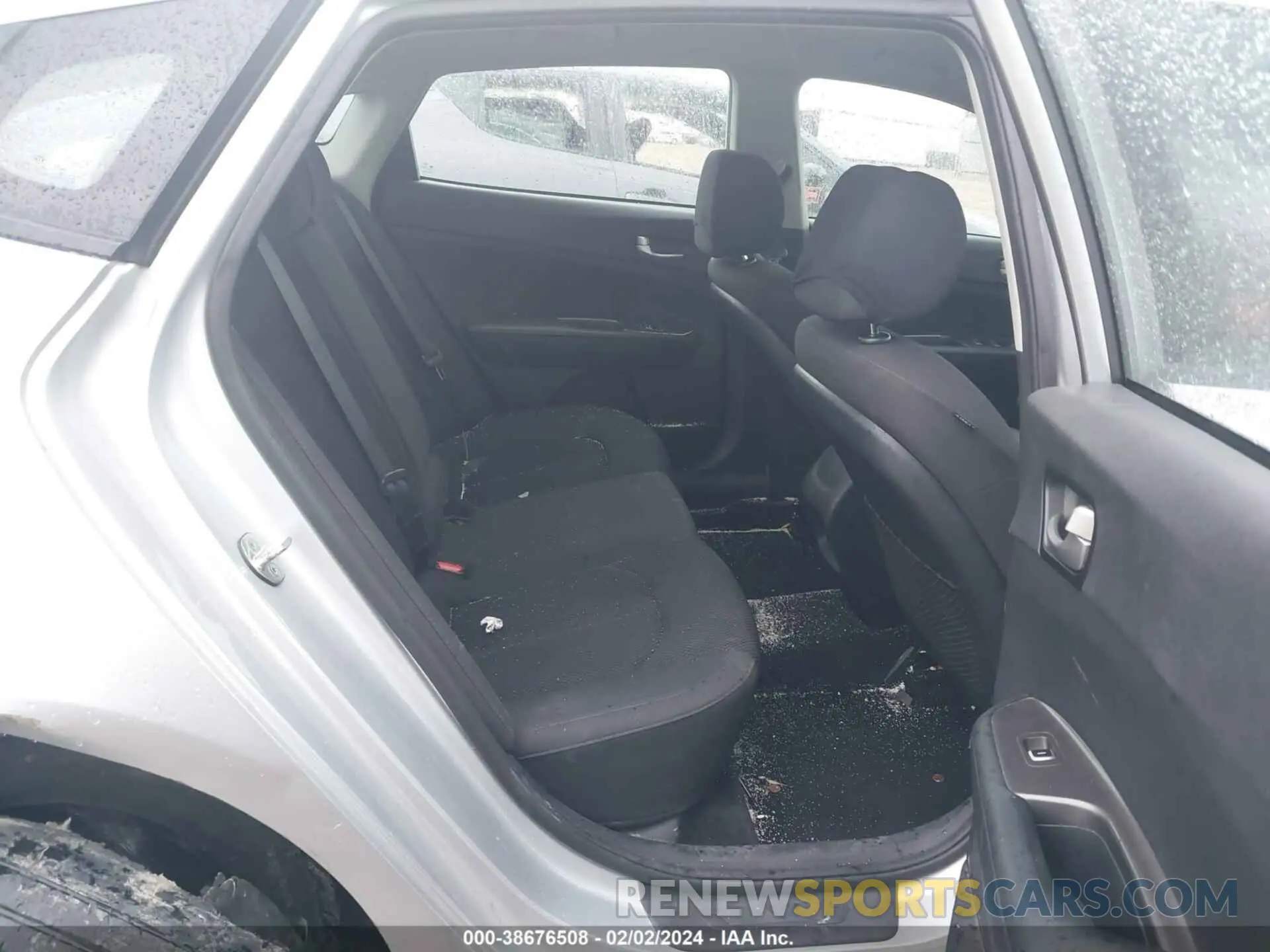 8 Photograph of a damaged car 5XXGT4L3XKG359599 KIA OPTIMA 2019