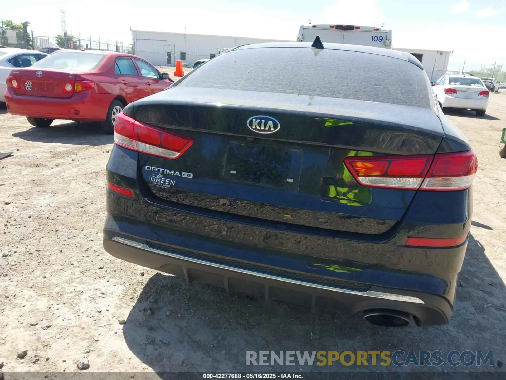 15 Photograph of a damaged car 5XXGT4L3XKG367735 KIA OPTIMA 2019