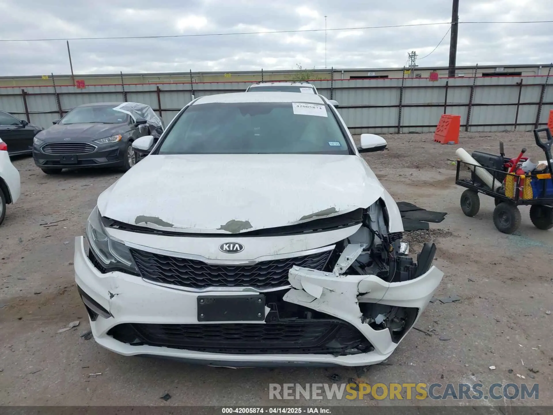 12 Photograph of a damaged car 5XXGT4L3XKG373759 KIA OPTIMA 2019