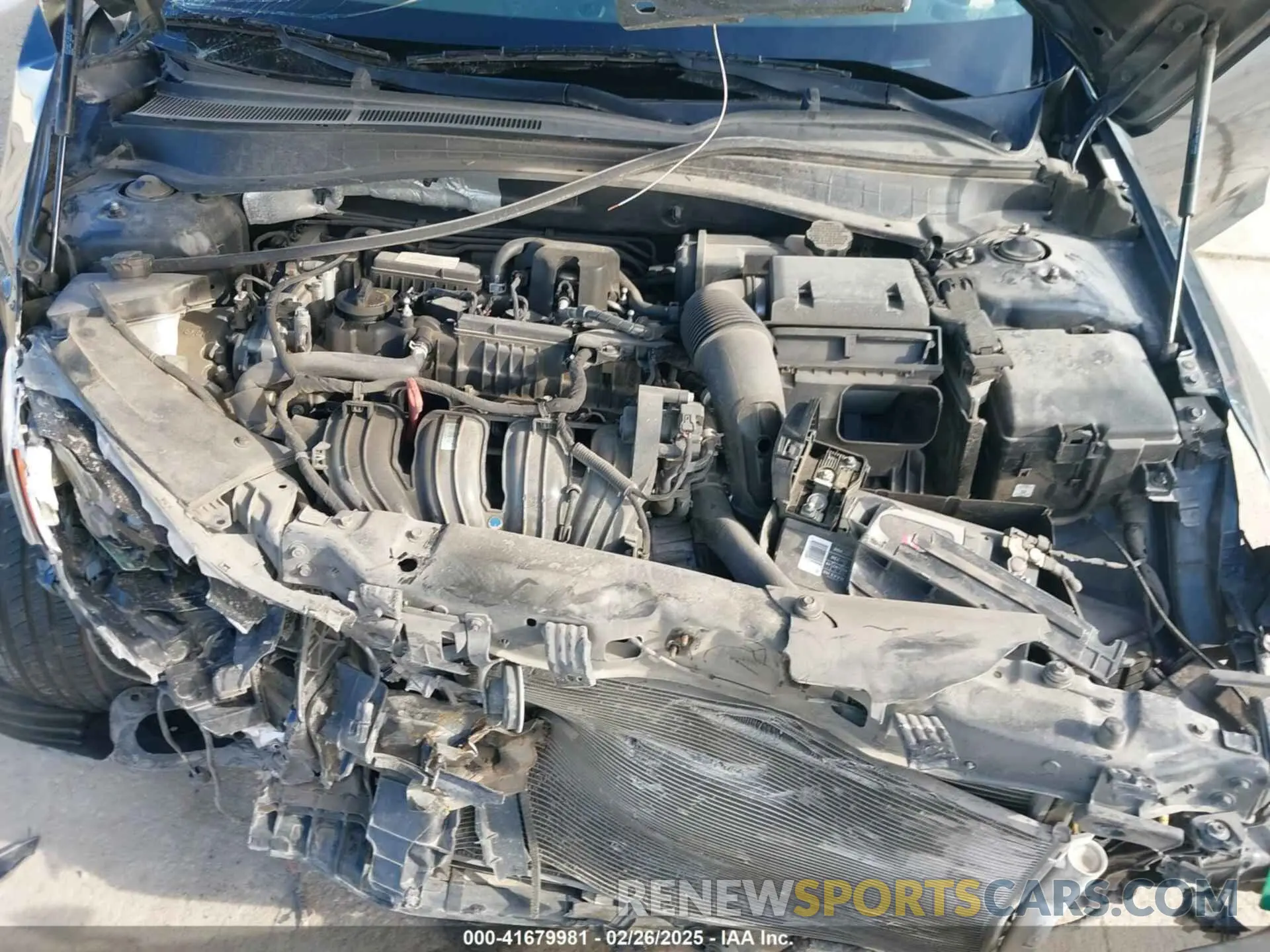 10 Photograph of a damaged car 5XXGT4L3XKG376676 KIA OPTIMA 2019