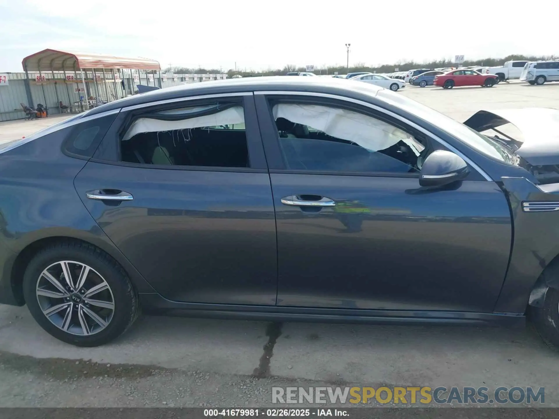 13 Photograph of a damaged car 5XXGT4L3XKG376676 KIA OPTIMA 2019