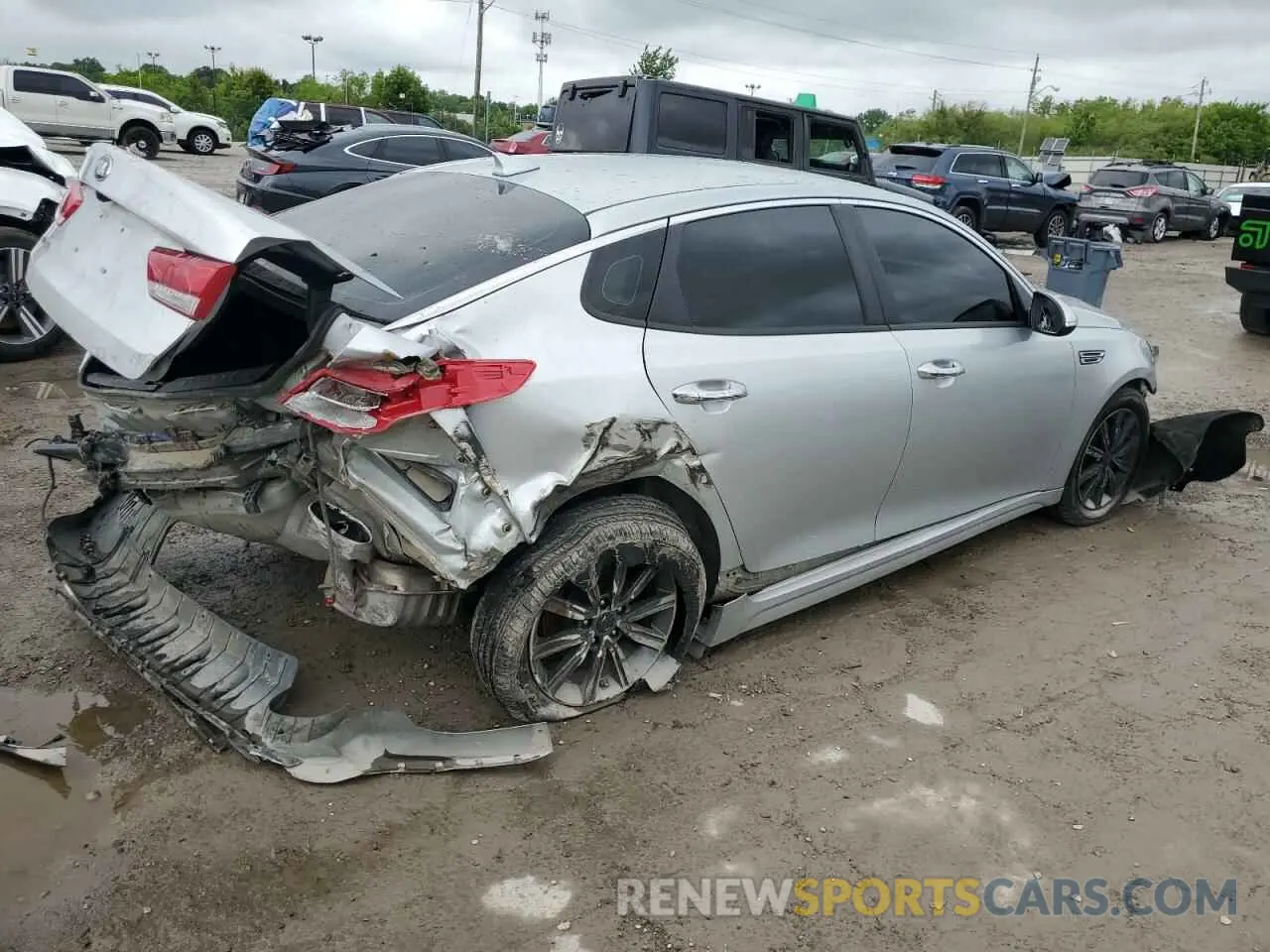 3 Photograph of a damaged car 5XXGT4L3XKG377567 KIA OPTIMA 2019