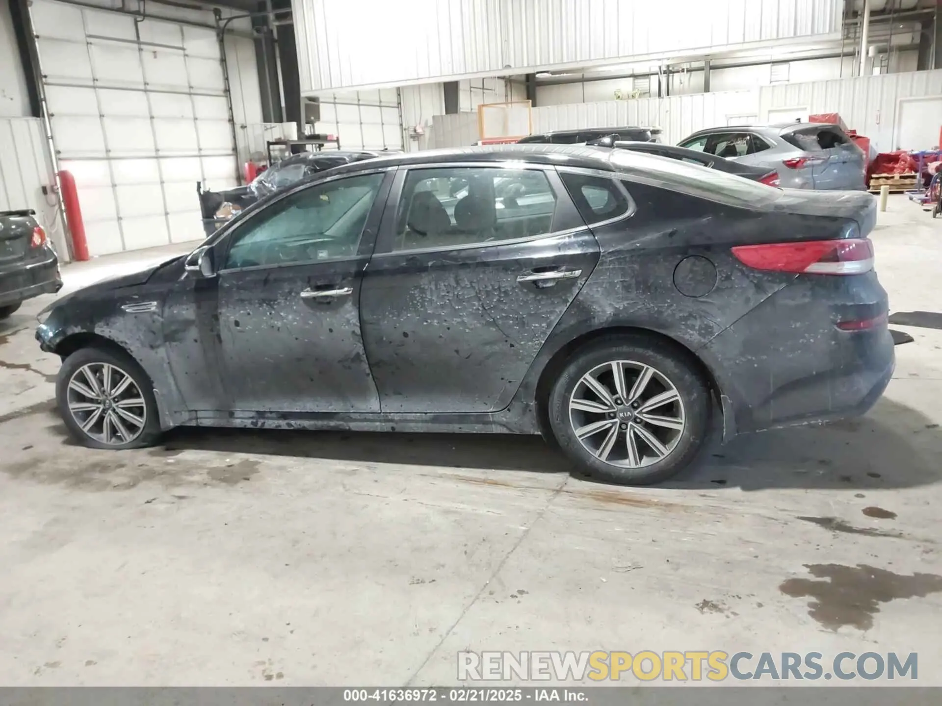 15 Photograph of a damaged car 5XXGT4L3XKG377990 KIA OPTIMA 2019