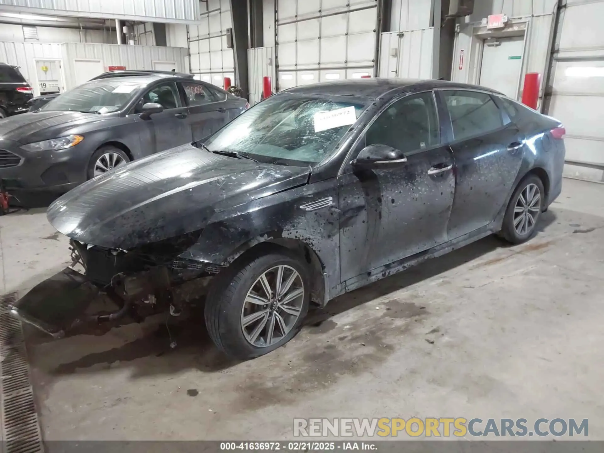 2 Photograph of a damaged car 5XXGT4L3XKG377990 KIA OPTIMA 2019