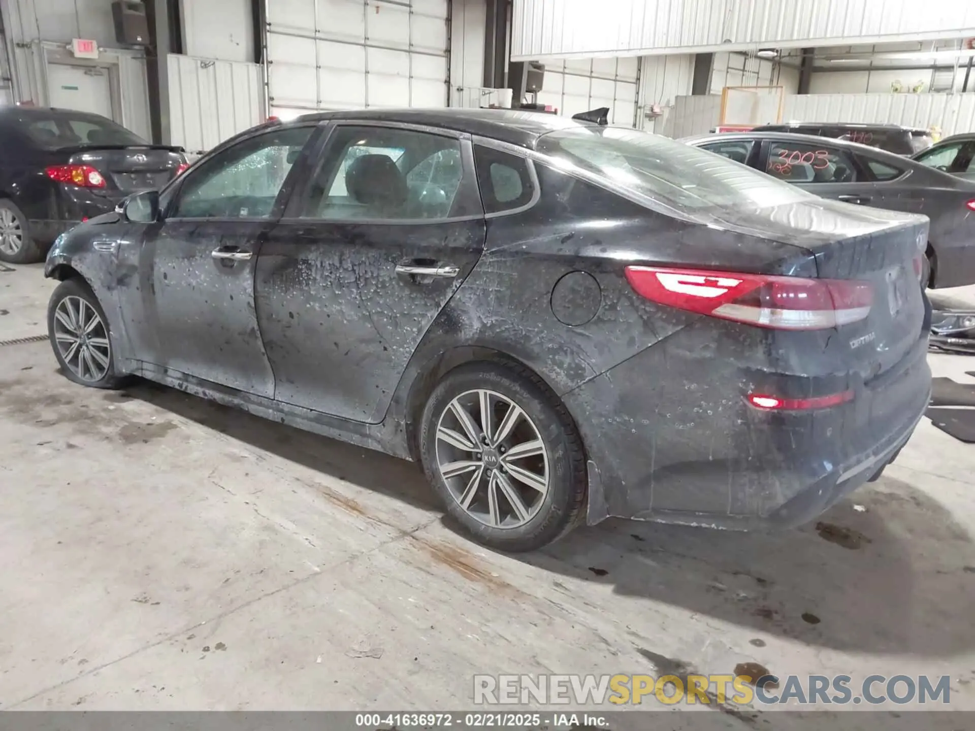 3 Photograph of a damaged car 5XXGT4L3XKG377990 KIA OPTIMA 2019