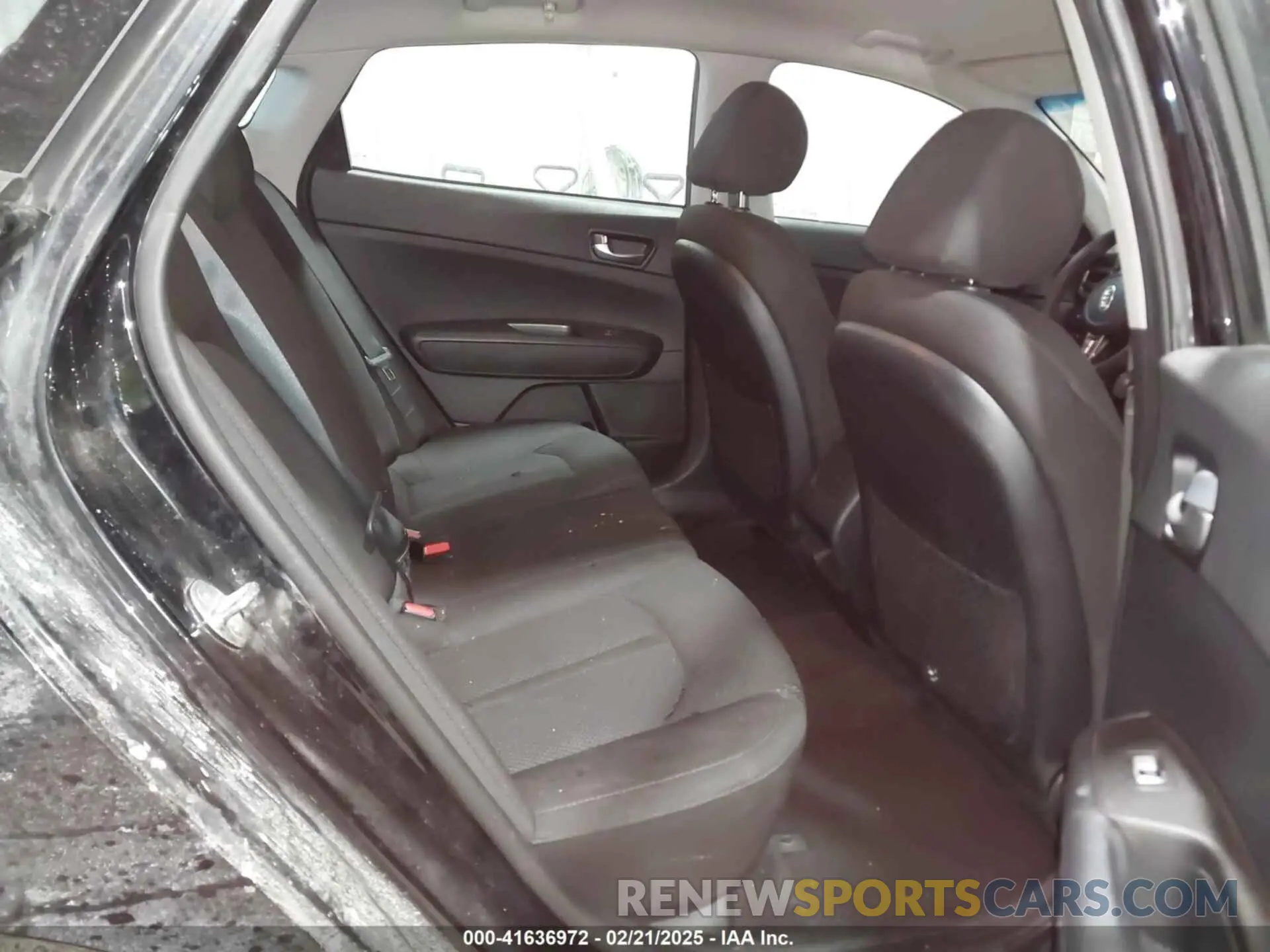 8 Photograph of a damaged car 5XXGT4L3XKG377990 KIA OPTIMA 2019