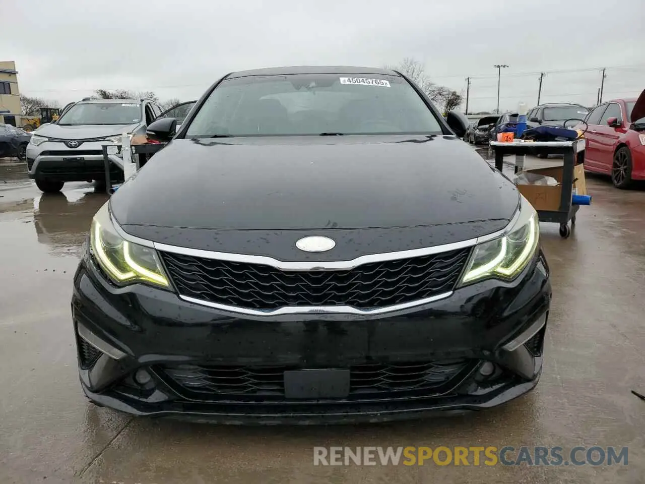 5 Photograph of a damaged car 5XXGU4L10KG304073 KIA OPTIMA 2019