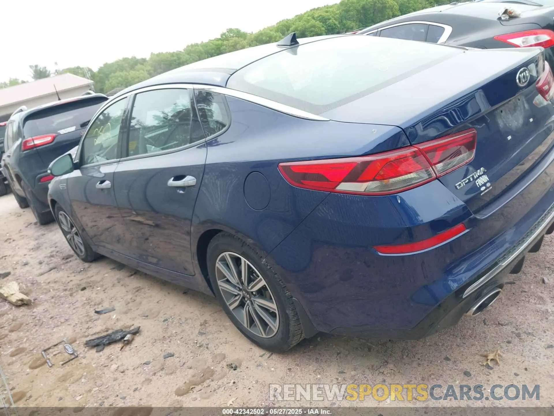 14 Photograph of a damaged car 5XXGU4L11KG301909 KIA OPTIMA 2019