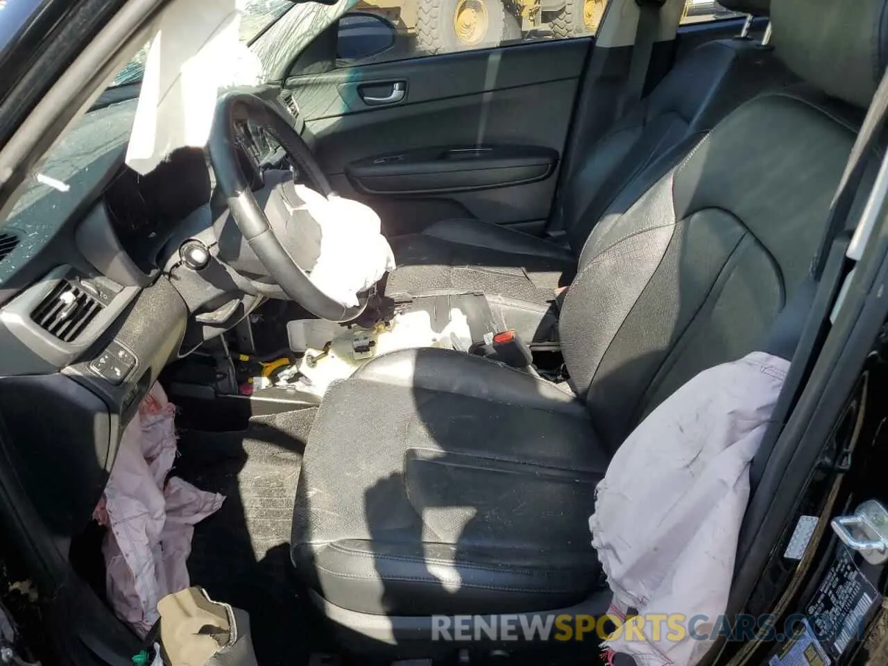 7 Photograph of a damaged car 5XXGU4L12KG368387 KIA OPTIMA 2019