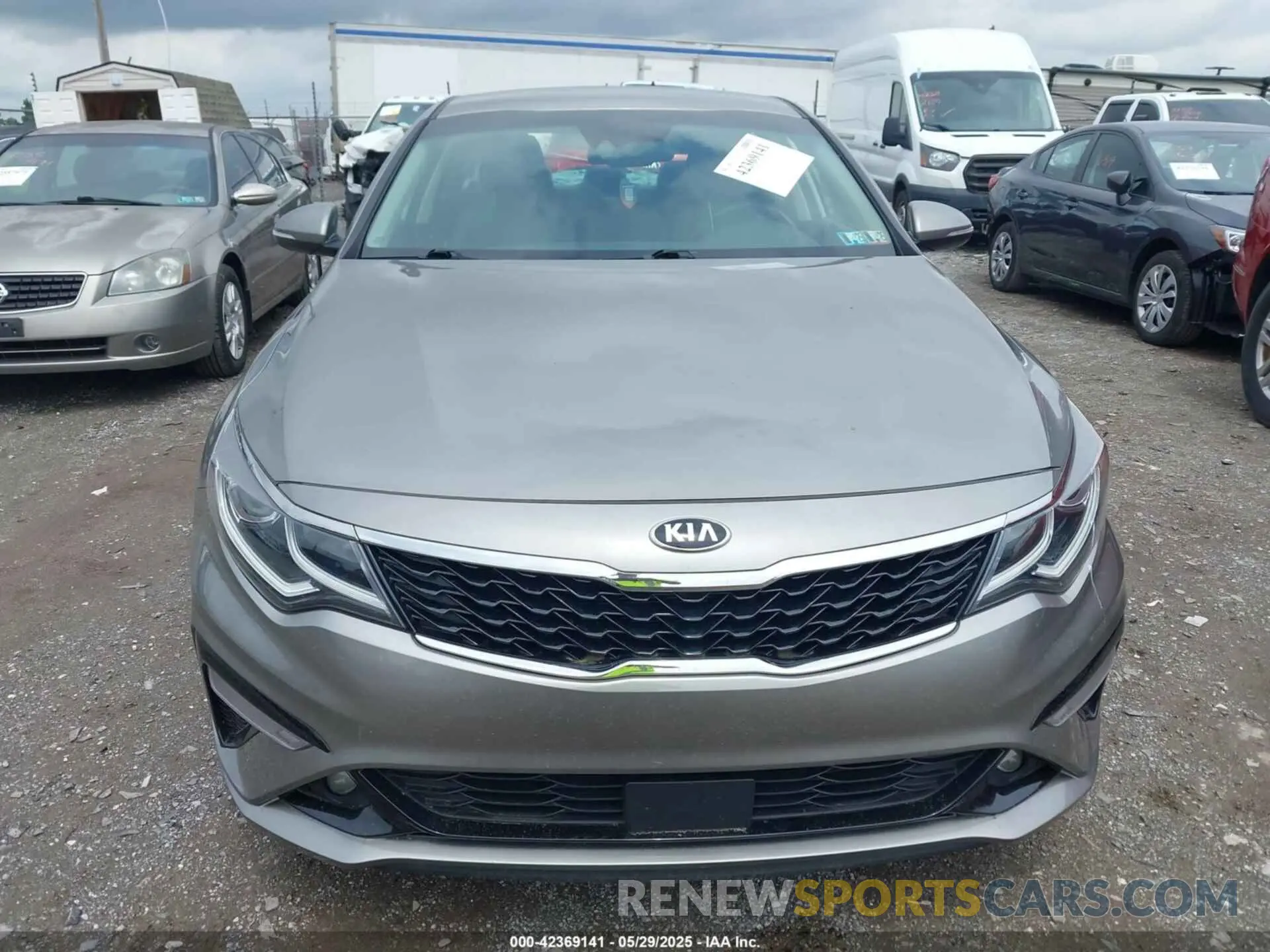 12 Photograph of a damaged car 5XXGU4L13KG286099 KIA OPTIMA 2019