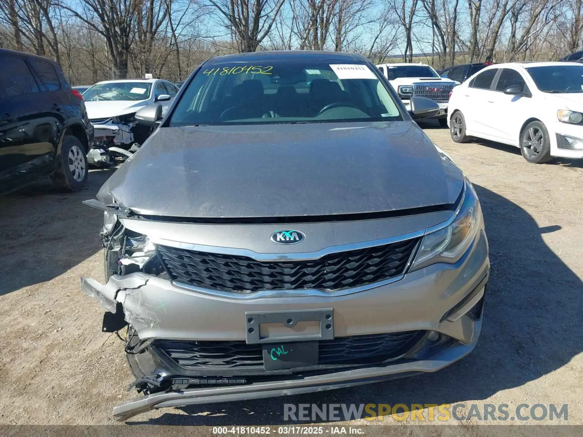 12 Photograph of a damaged car 5XXGU4L13KG313771 KIA OPTIMA 2019