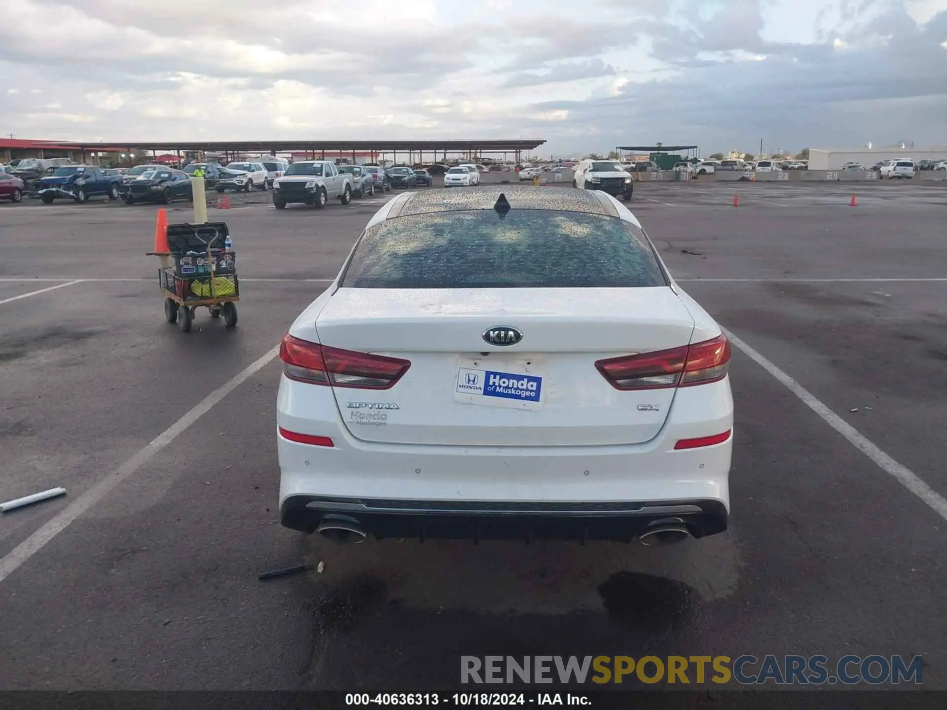 15 Photograph of a damaged car 5XXGU4L14KG302388 KIA OPTIMA 2019