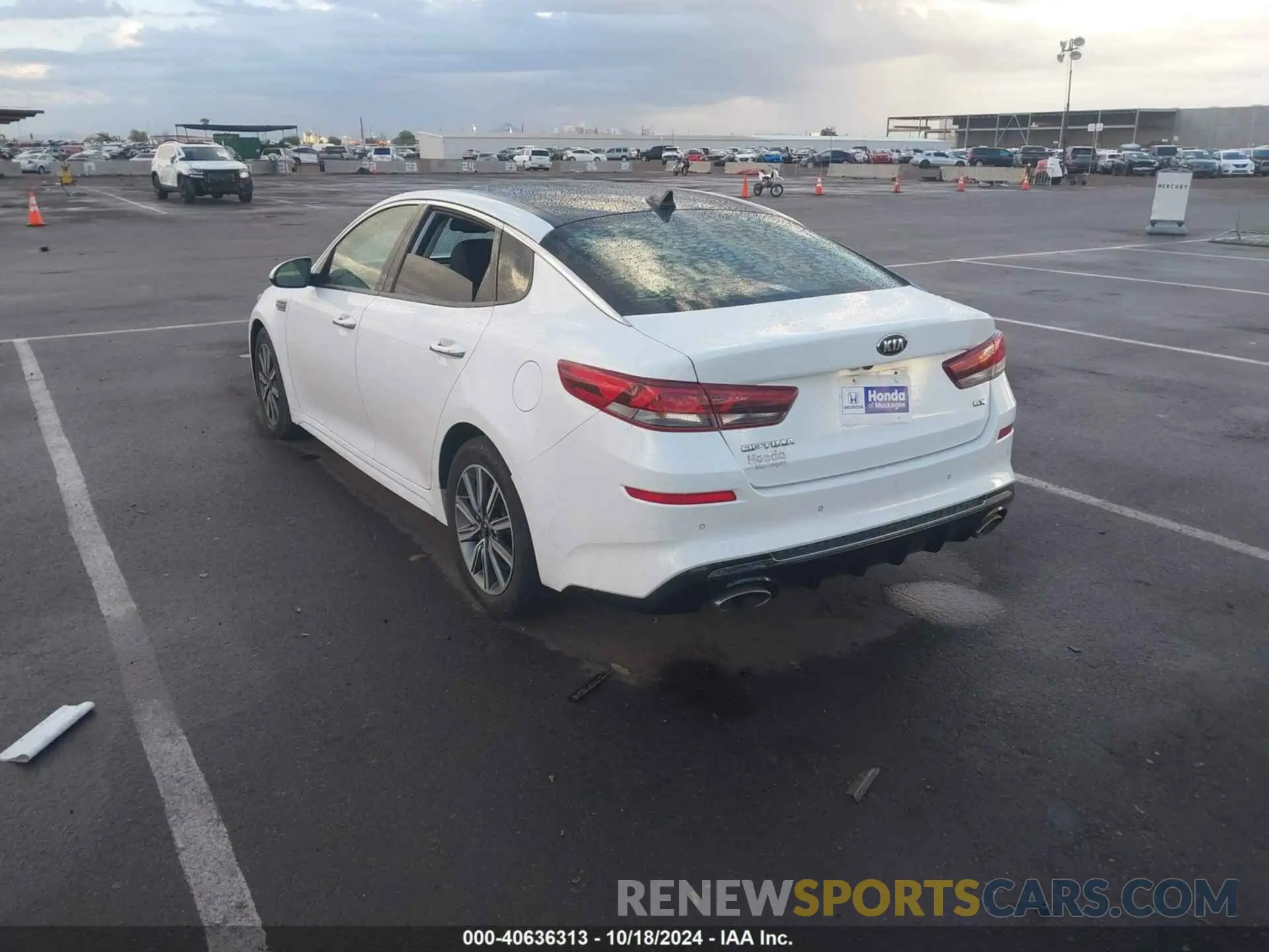 3 Photograph of a damaged car 5XXGU4L14KG302388 KIA OPTIMA 2019