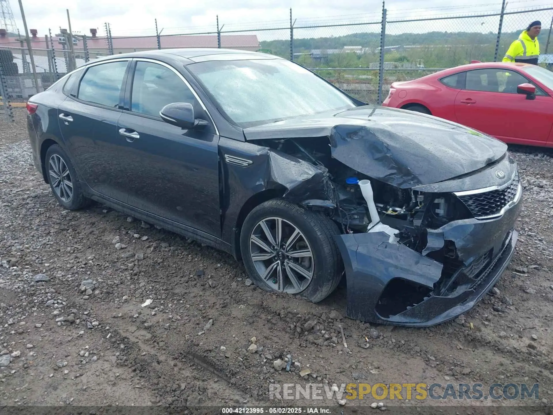 1 Photograph of a damaged car 5XXGU4L15KG318728 KIA OPTIMA 2019