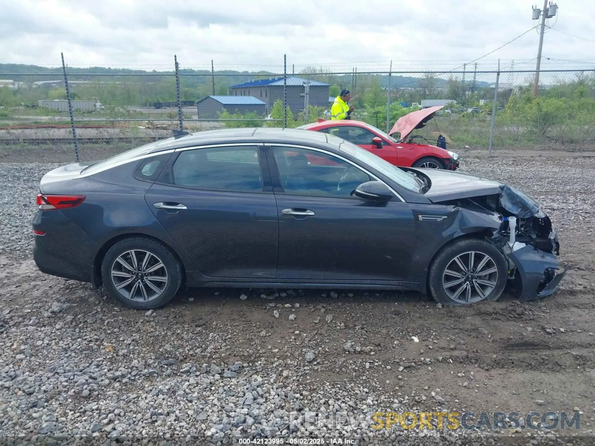 14 Photograph of a damaged car 5XXGU4L15KG318728 KIA OPTIMA 2019