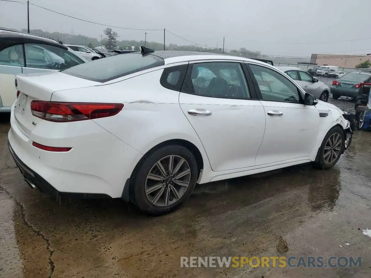 3 Photograph of a damaged car 5XXGU4L15KG330510 KIA OPTIMA 2019