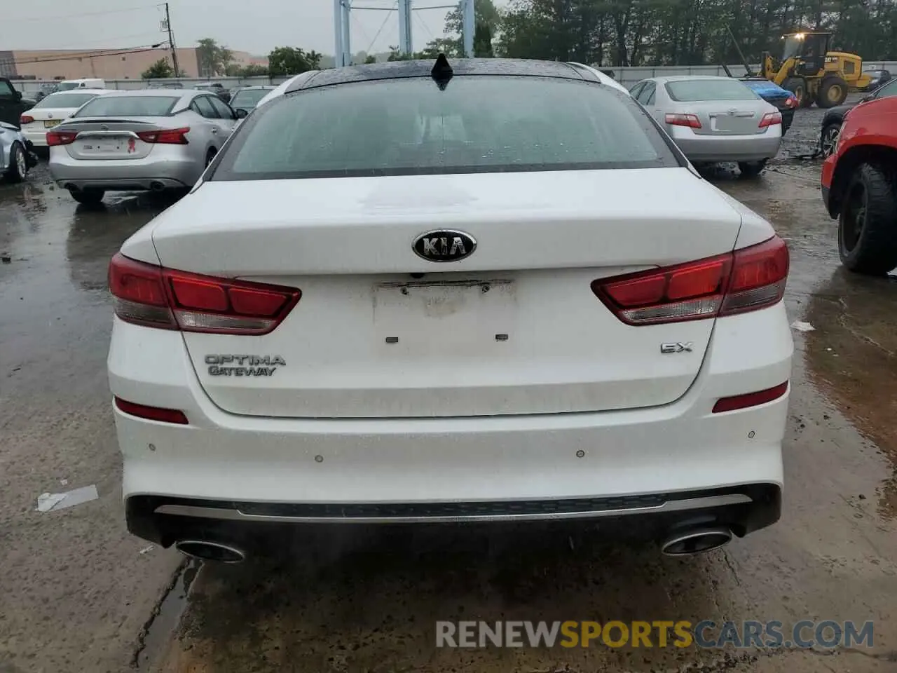 6 Photograph of a damaged car 5XXGU4L15KG330510 KIA OPTIMA 2019