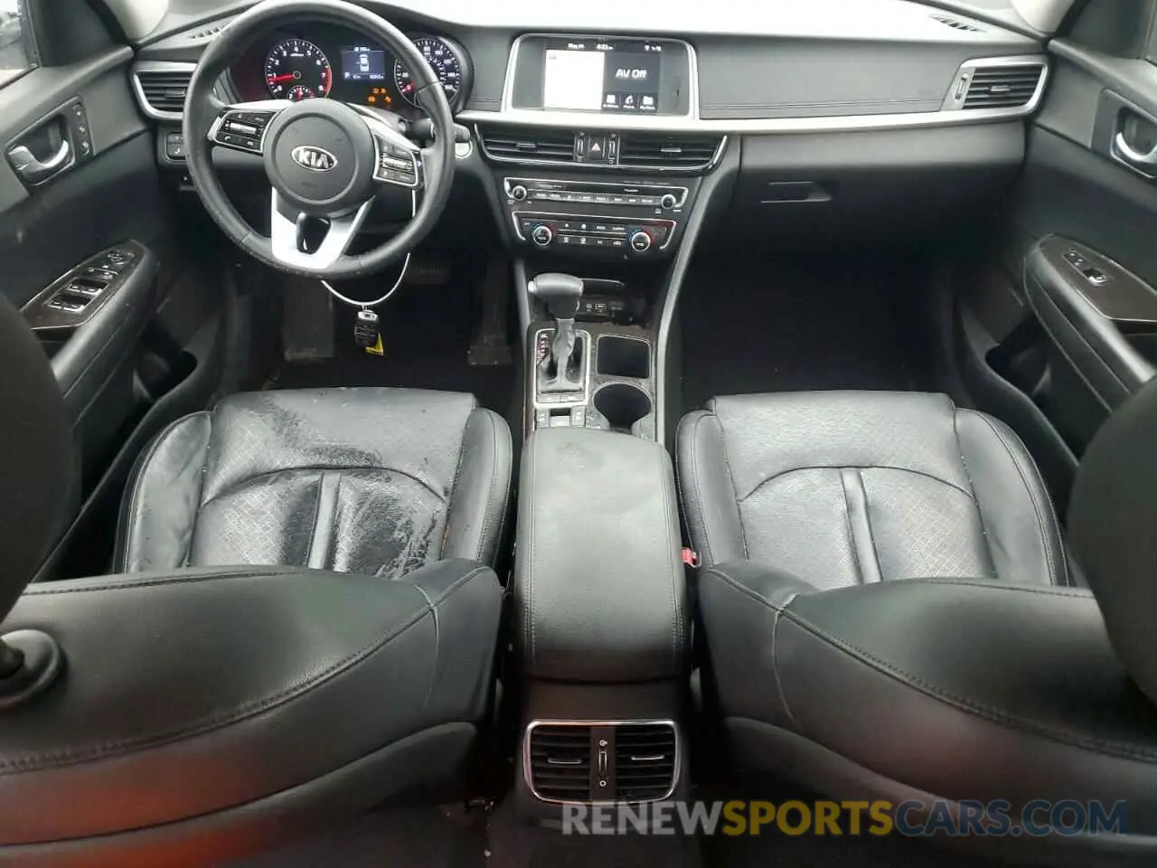 8 Photograph of a damaged car 5XXGU4L15KG330510 KIA OPTIMA 2019