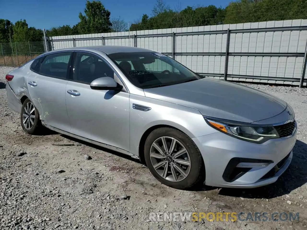 4 Photograph of a damaged car 5XXGU4L15KG367539 KIA OPTIMA 2019