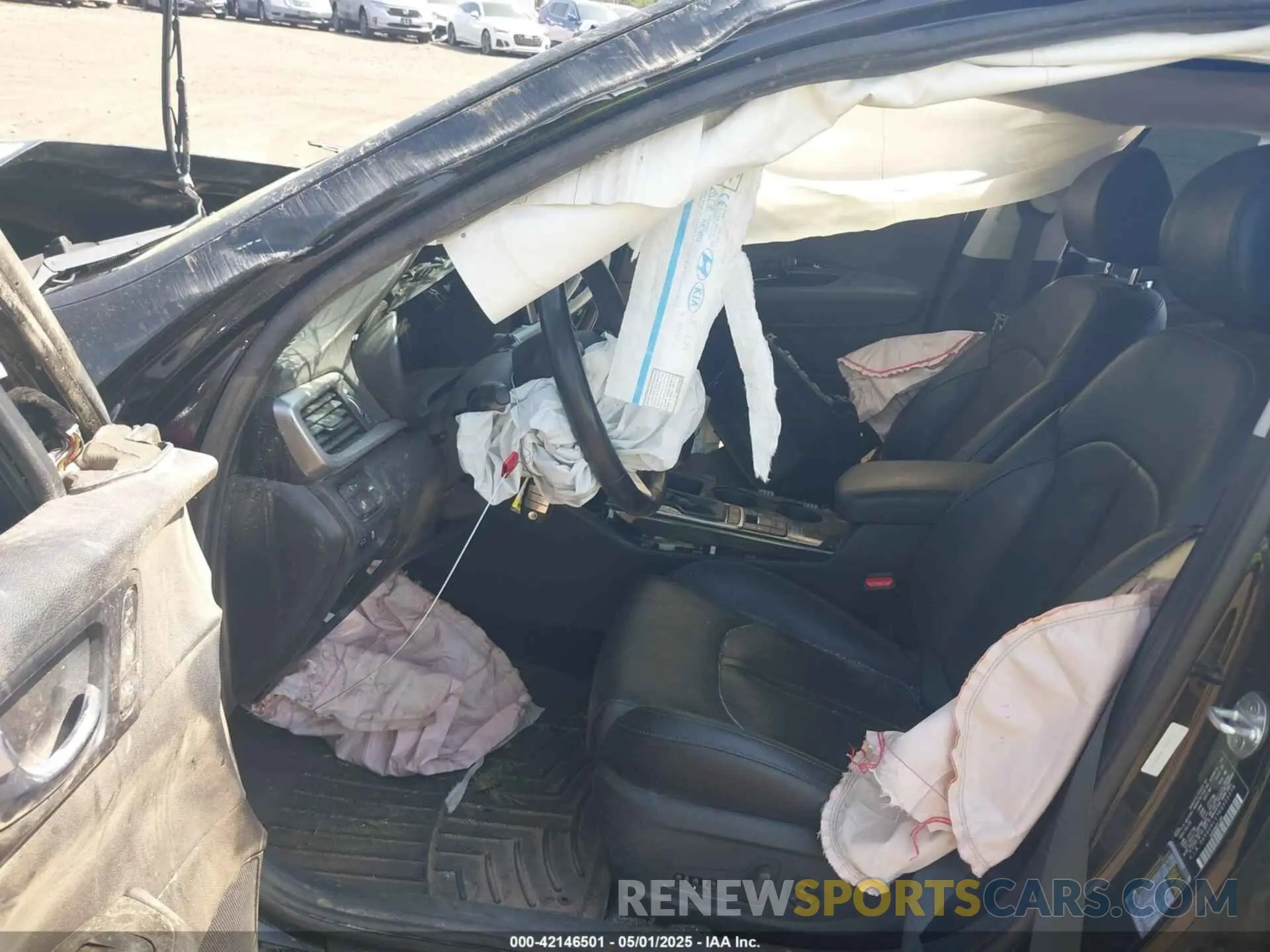 5 Photograph of a damaged car 5XXGU4L17KG323378 KIA OPTIMA 2019