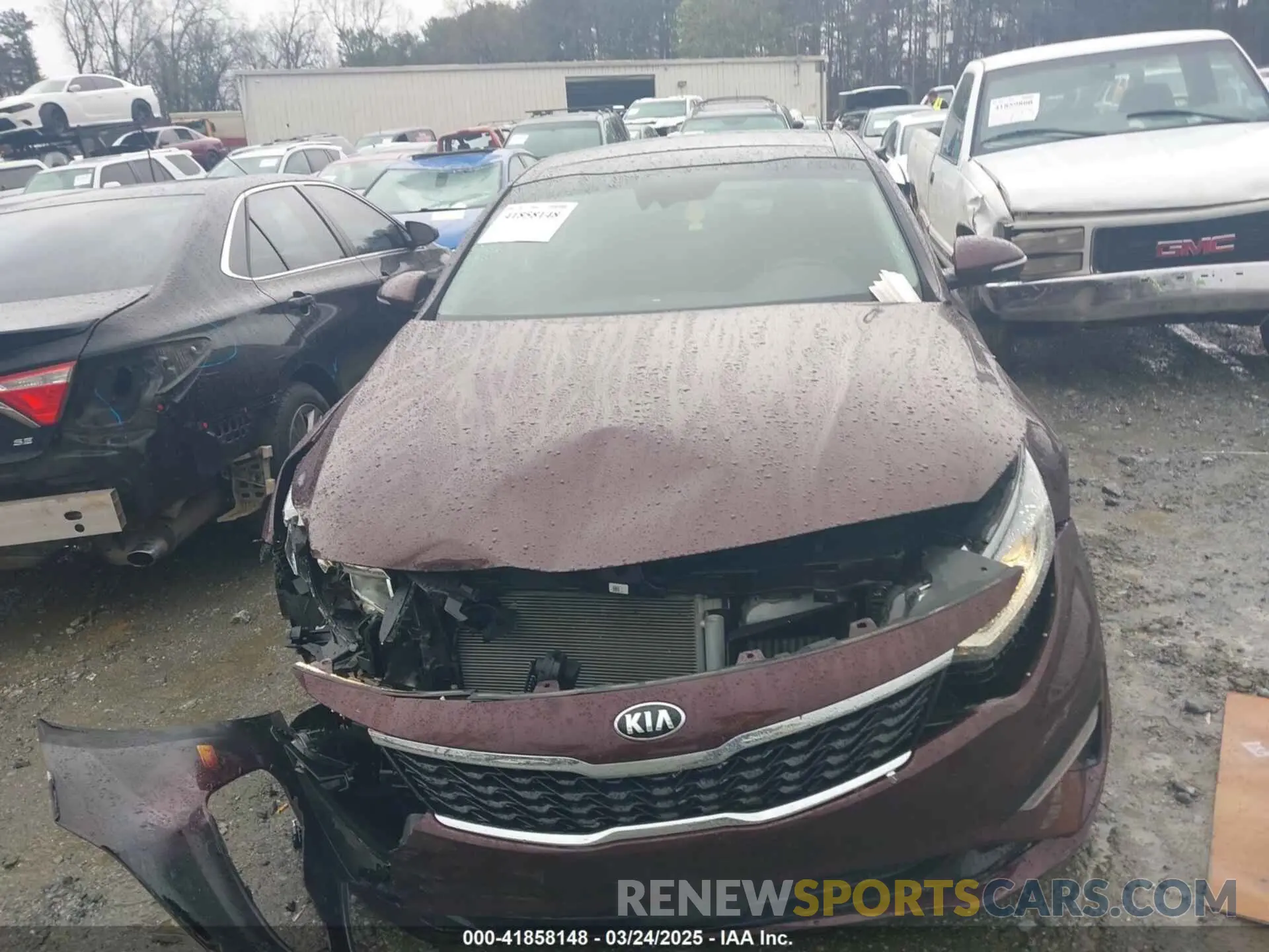 11 Photograph of a damaged car 5XXGU4L17KG327897 KIA OPTIMA 2019