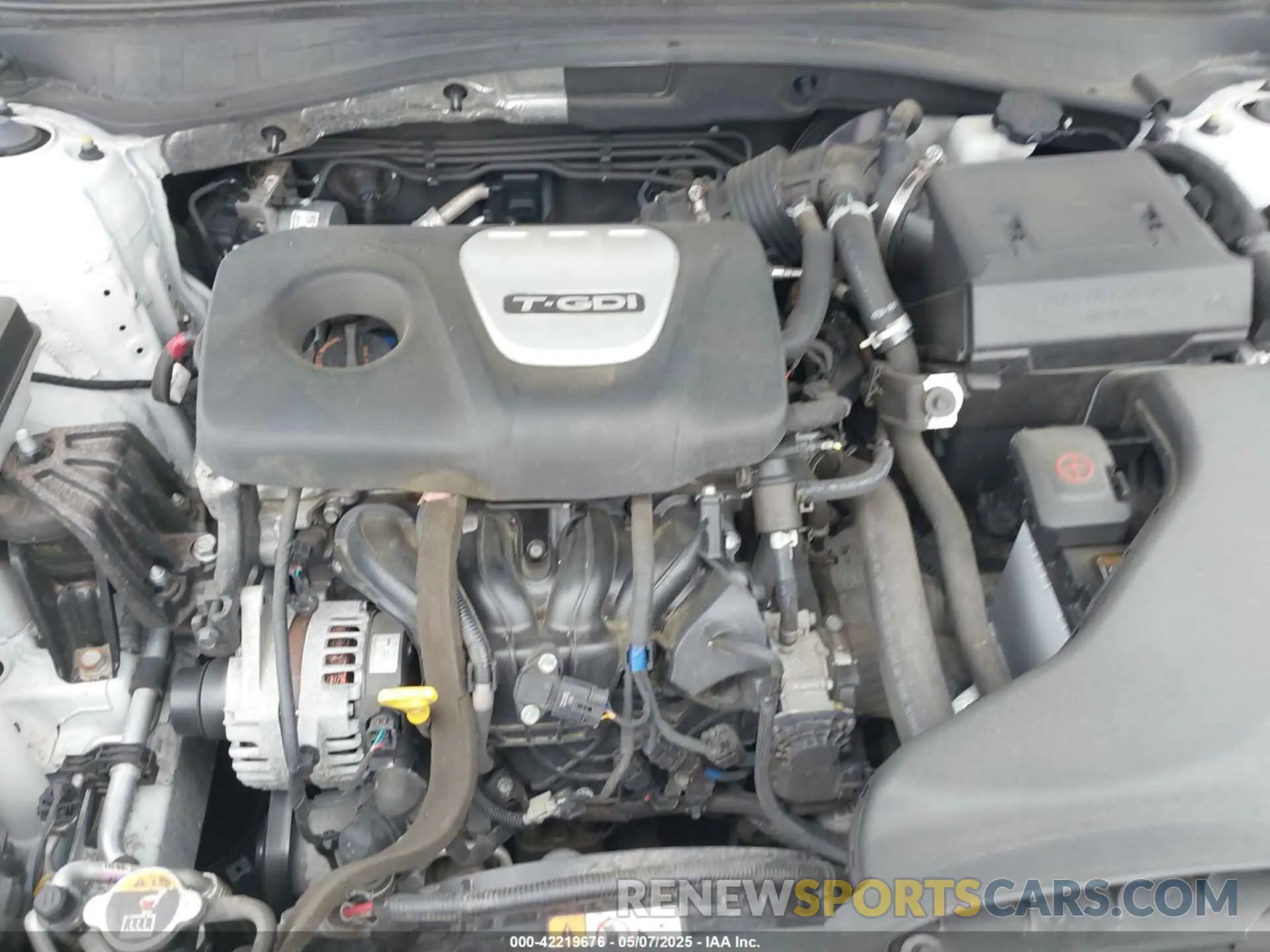10 Photograph of a damaged car 5XXGU4L18KG286177 KIA OPTIMA 2019