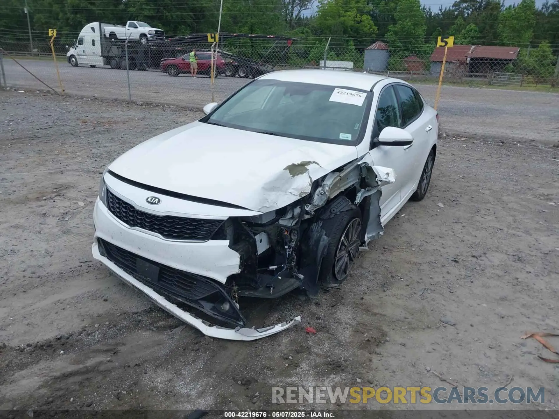 2 Photograph of a damaged car 5XXGU4L18KG286177 KIA OPTIMA 2019