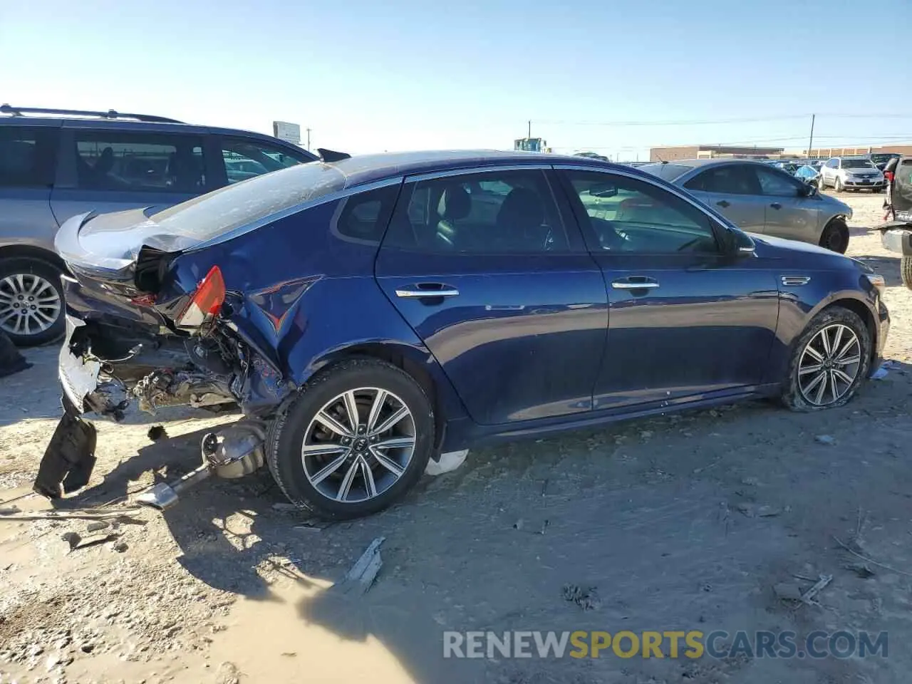 3 Photograph of a damaged car 5XXGU4L18KG292402 KIA OPTIMA 2019