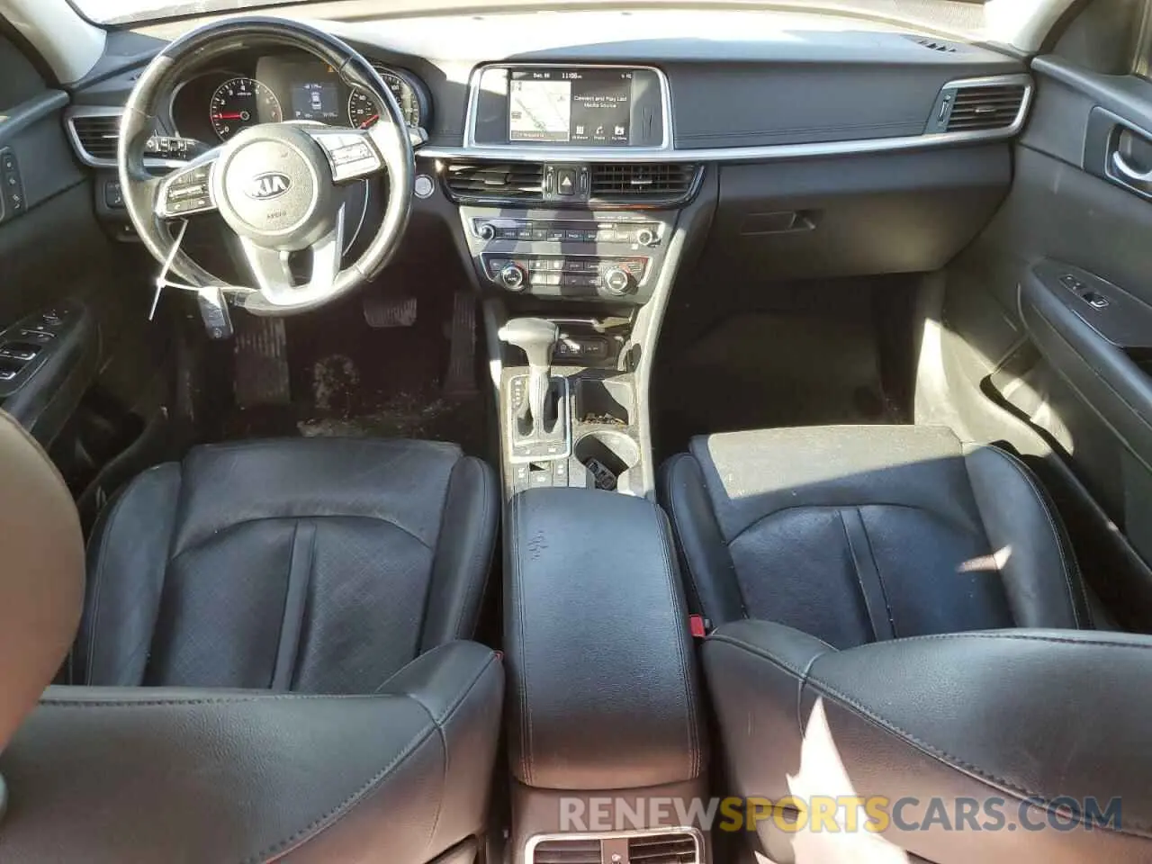 8 Photograph of a damaged car 5XXGU4L18KG292402 KIA OPTIMA 2019