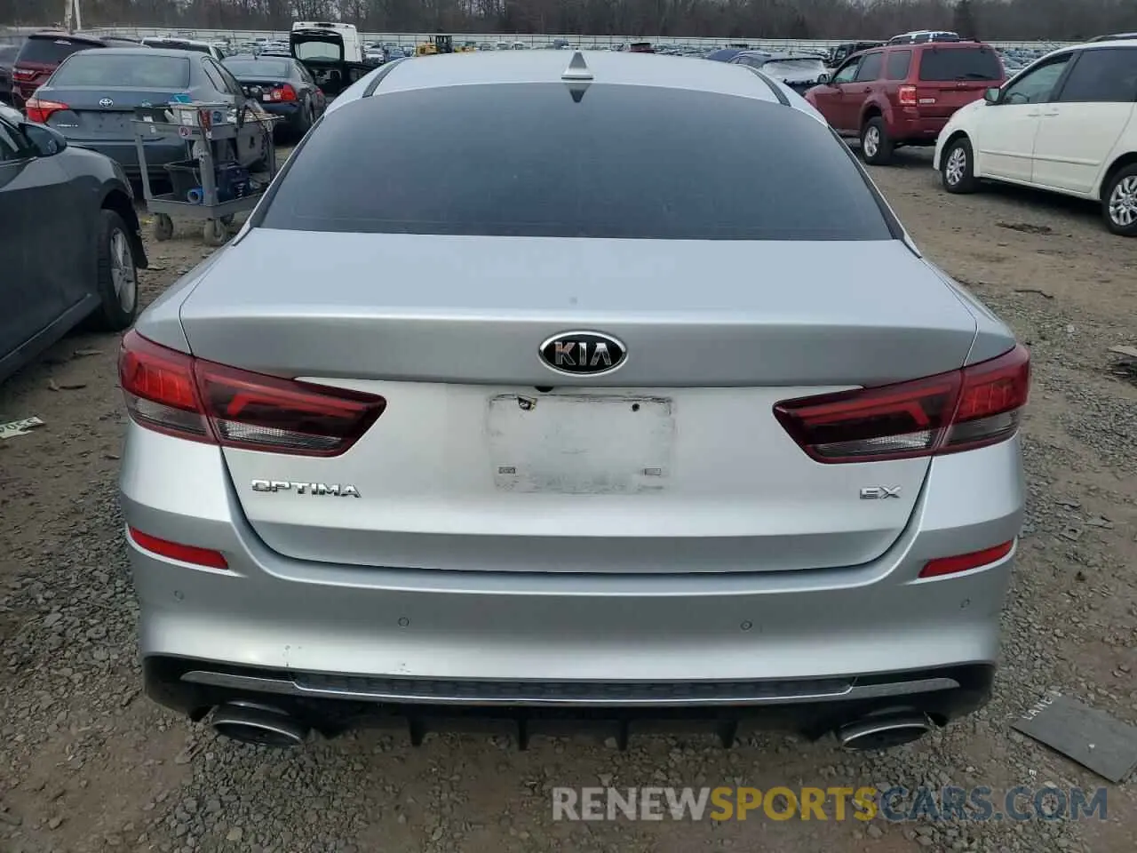 6 Photograph of a damaged car 5XXGU4L18KG343588 KIA OPTIMA 2019