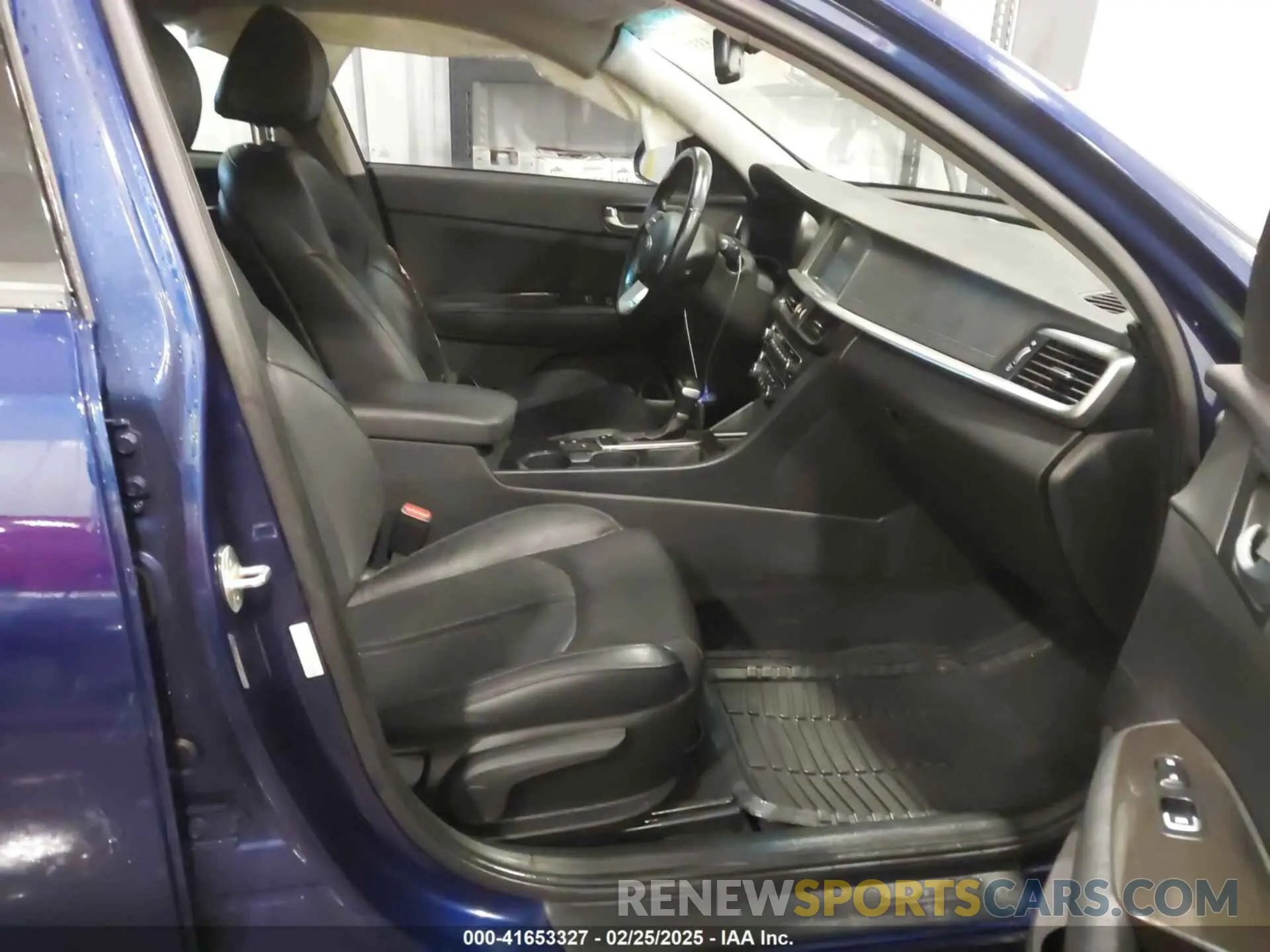 5 Photograph of a damaged car 5XXGU4L19KG285328 KIA OPTIMA 2019