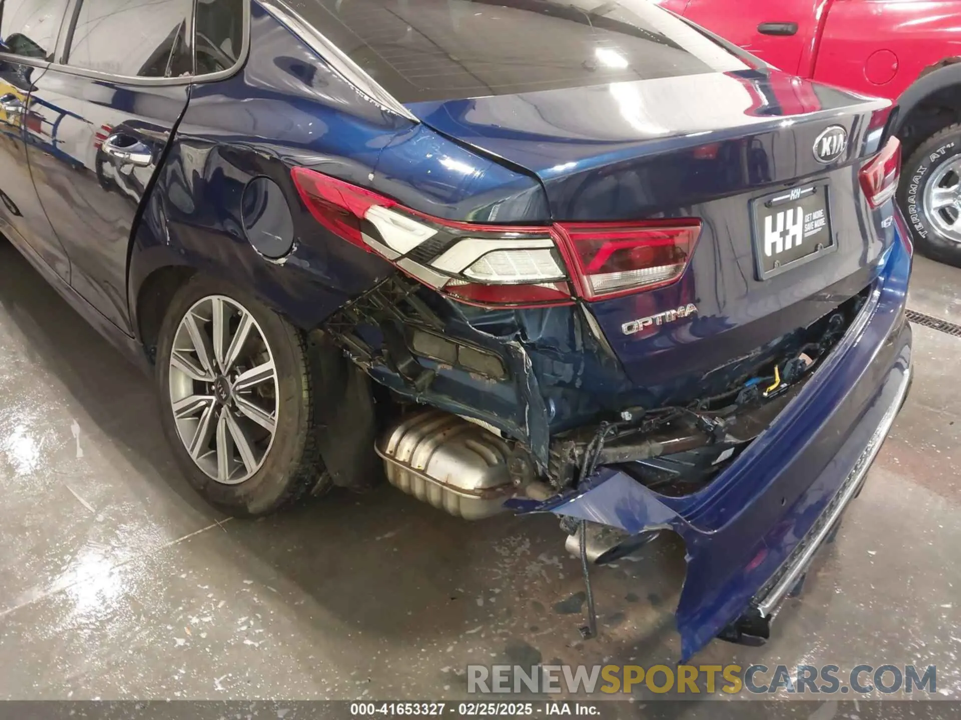 6 Photograph of a damaged car 5XXGU4L19KG285328 KIA OPTIMA 2019
