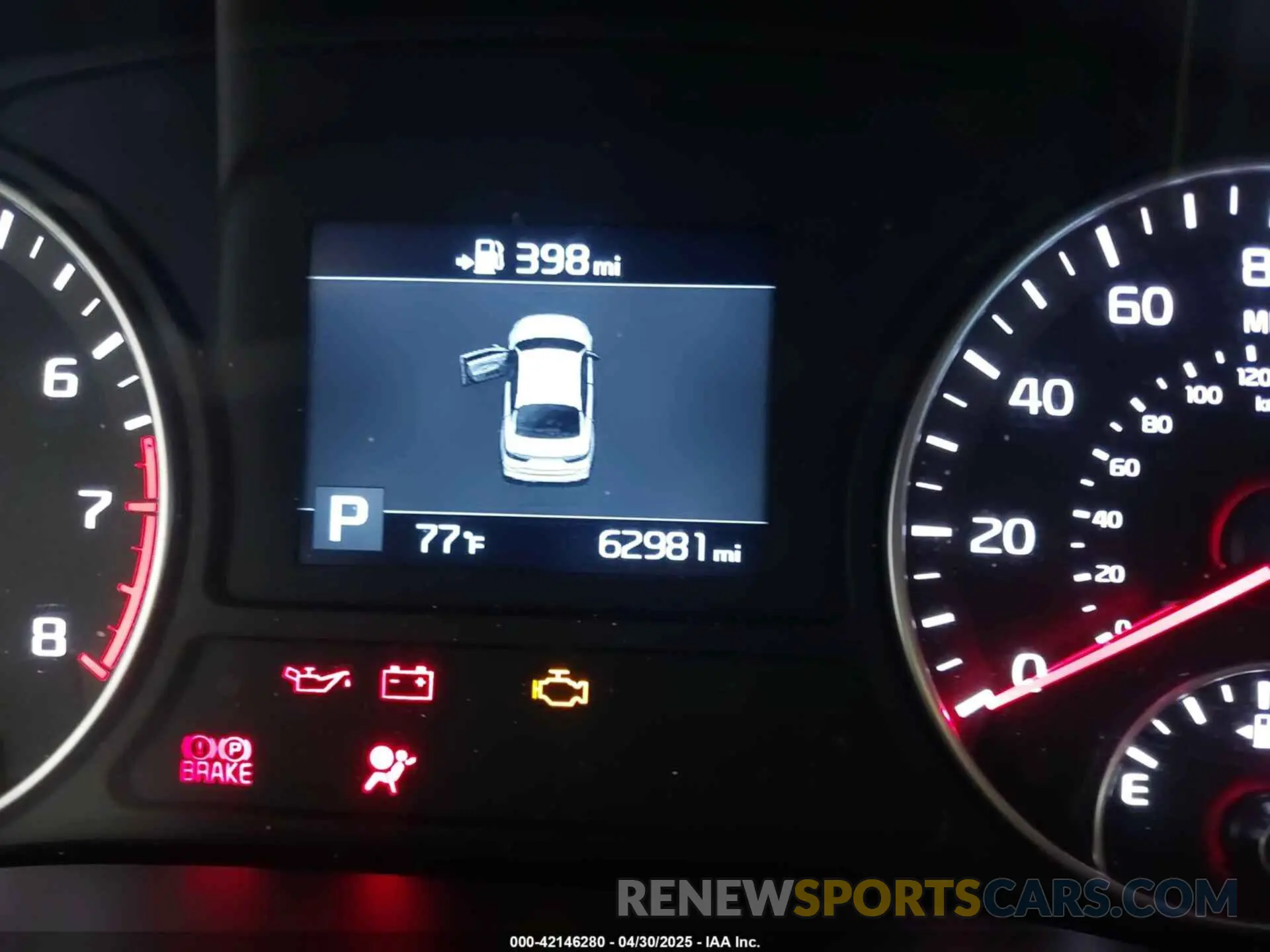 16 Photograph of a damaged car 5XXGU4L1XKG302900 KIA OPTIMA 2019