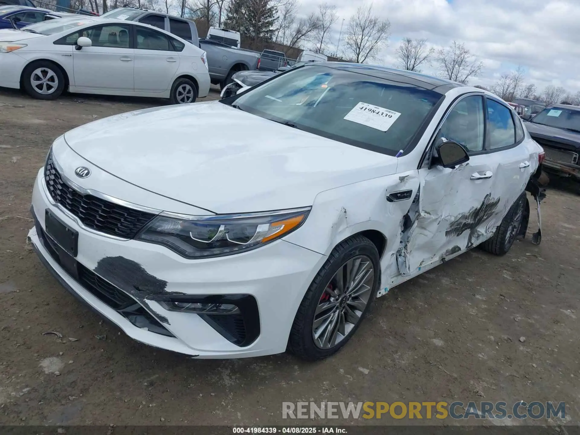 2 Photograph of a damaged car 5XXGV4L20KG310302 KIA OPTIMA 2019