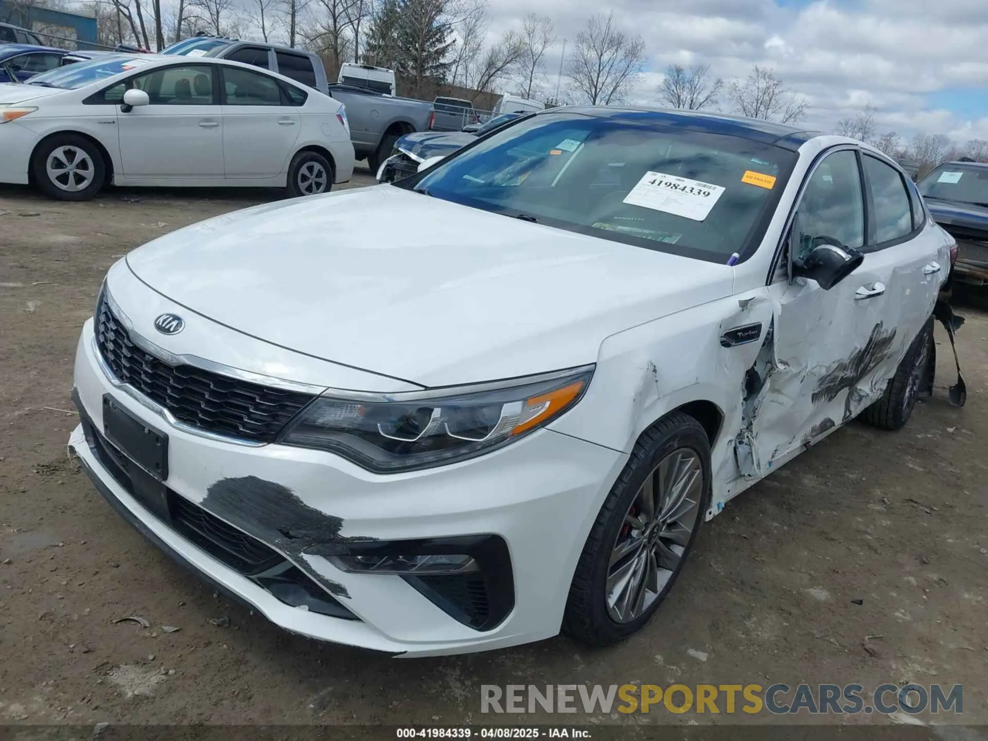 6 Photograph of a damaged car 5XXGV4L20KG310302 KIA OPTIMA 2019