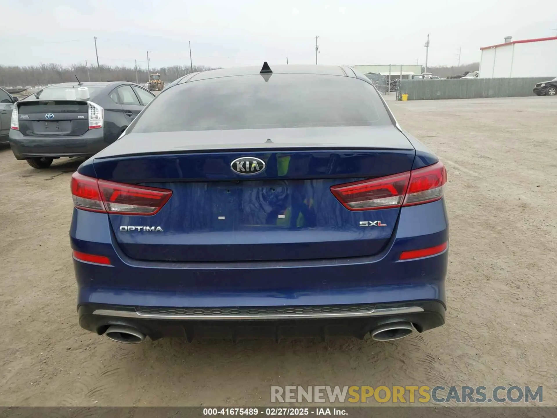 16 Photograph of a damaged car 5XXGV4L20KG314799 KIA OPTIMA 2019