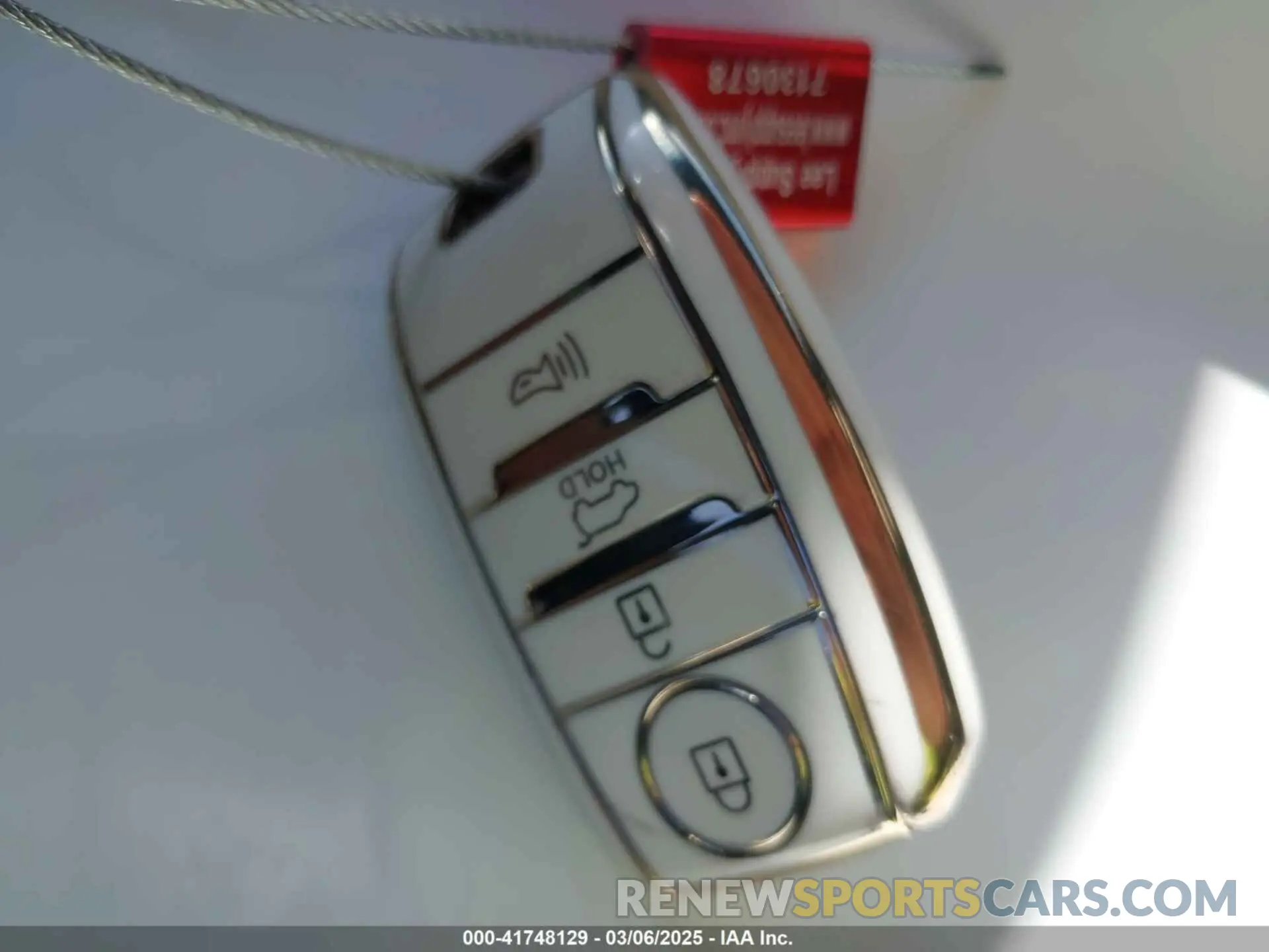 11 Photograph of a damaged car 5XXGV4L21KG306632 KIA OPTIMA 2019