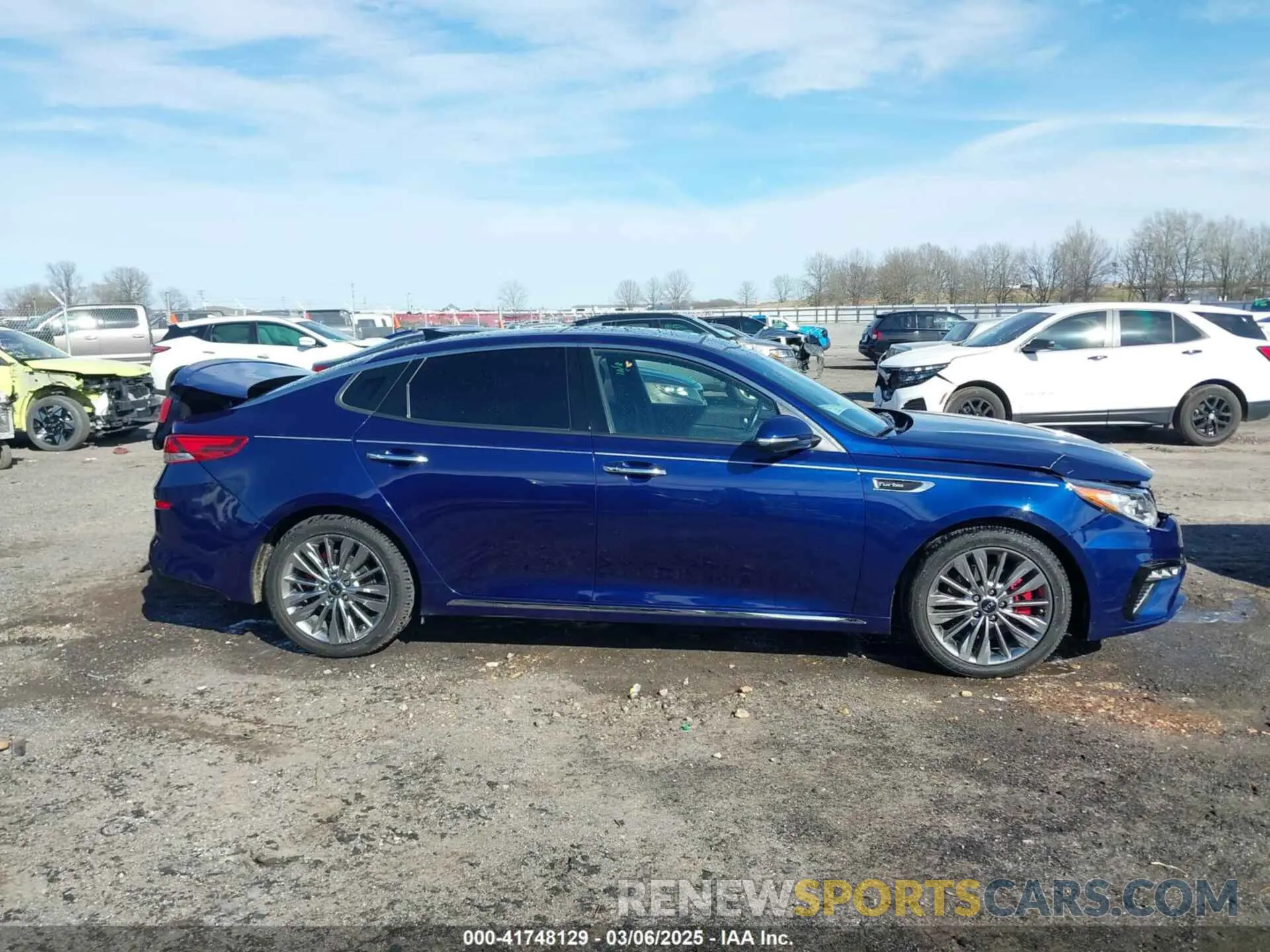 13 Photograph of a damaged car 5XXGV4L21KG306632 KIA OPTIMA 2019