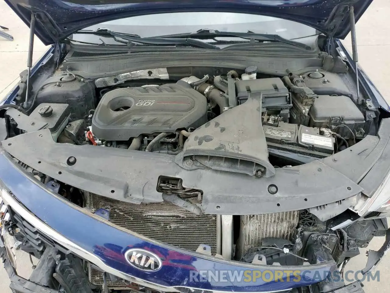 11 Photograph of a damaged car 5XXGV4L26KG304231 KIA OPTIMA 2019