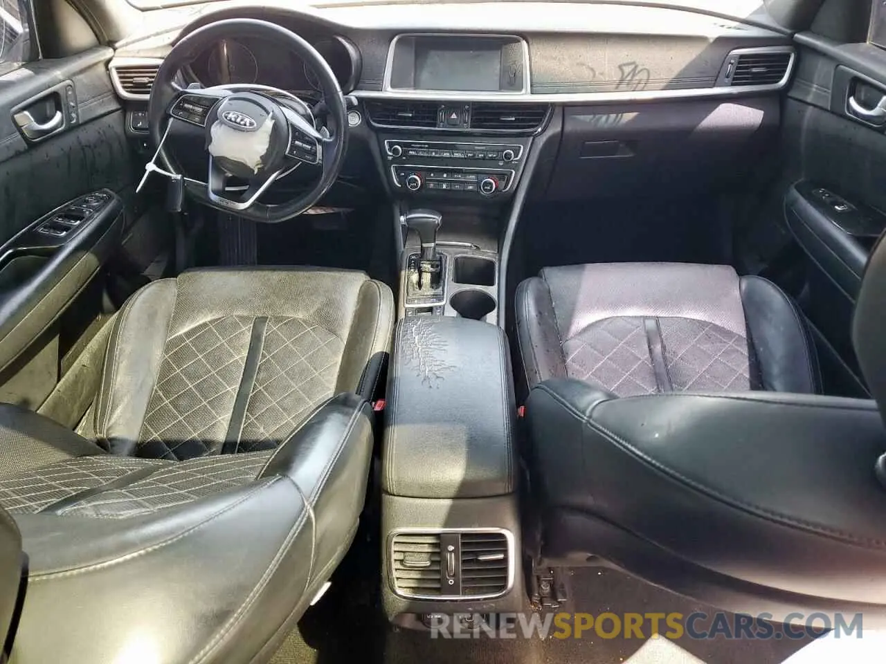 8 Photograph of a damaged car 5XXGV4L26KG304231 KIA OPTIMA 2019