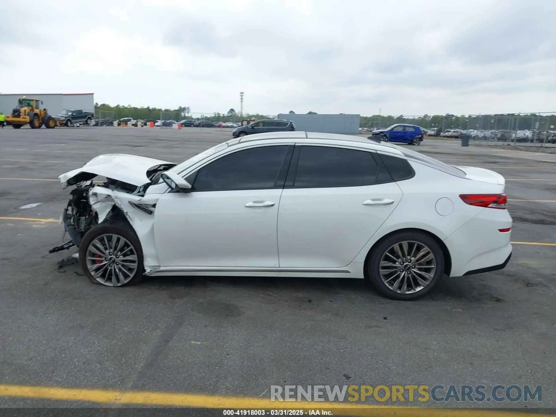 13 Photograph of a damaged car 5XXGV4L27KG348223 KIA OPTIMA 2019