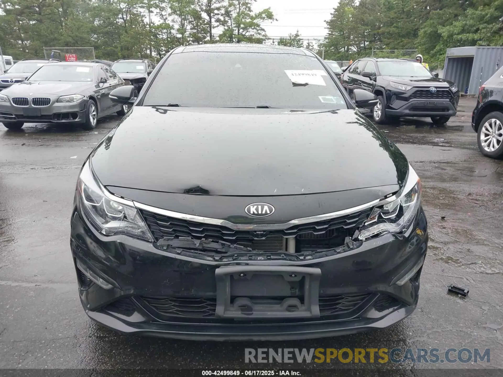 12 Photograph of a damaged car 5XXGV4L28KG306871 KIA OPTIMA 2019